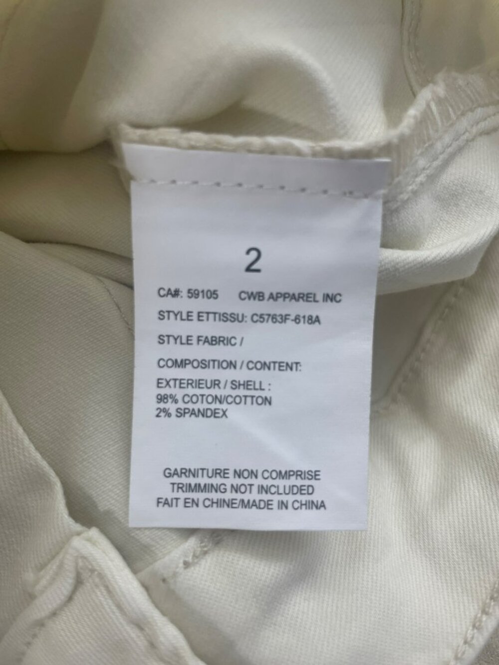 Charlie B Metallic Gold Straight-Leg Stretch Jeans Regular Rise Wmn's Sz 2 NWT - Picture 10 of 10